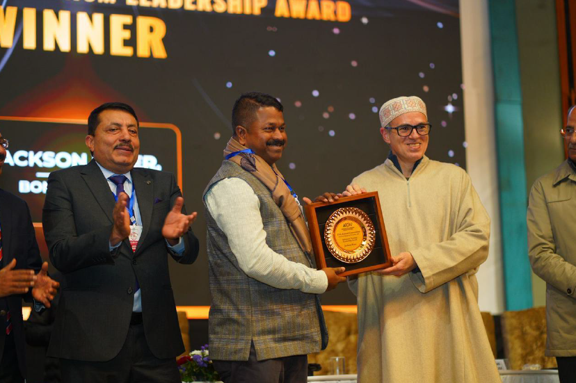 National Adventure Tourism Leadership Award presented by Jammu & Kashmir Chief Minister Omar Abdullah
